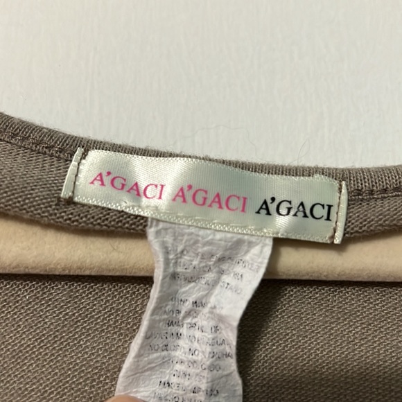 A’Gaci Women’s Taupe Shirt with A Big Beautiful Tiger on Front Size Medium - Picture 4 of 6